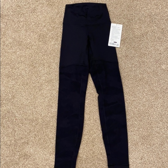 lululemon athletica Pants - Lululemon sheer will HR tight 28” camo